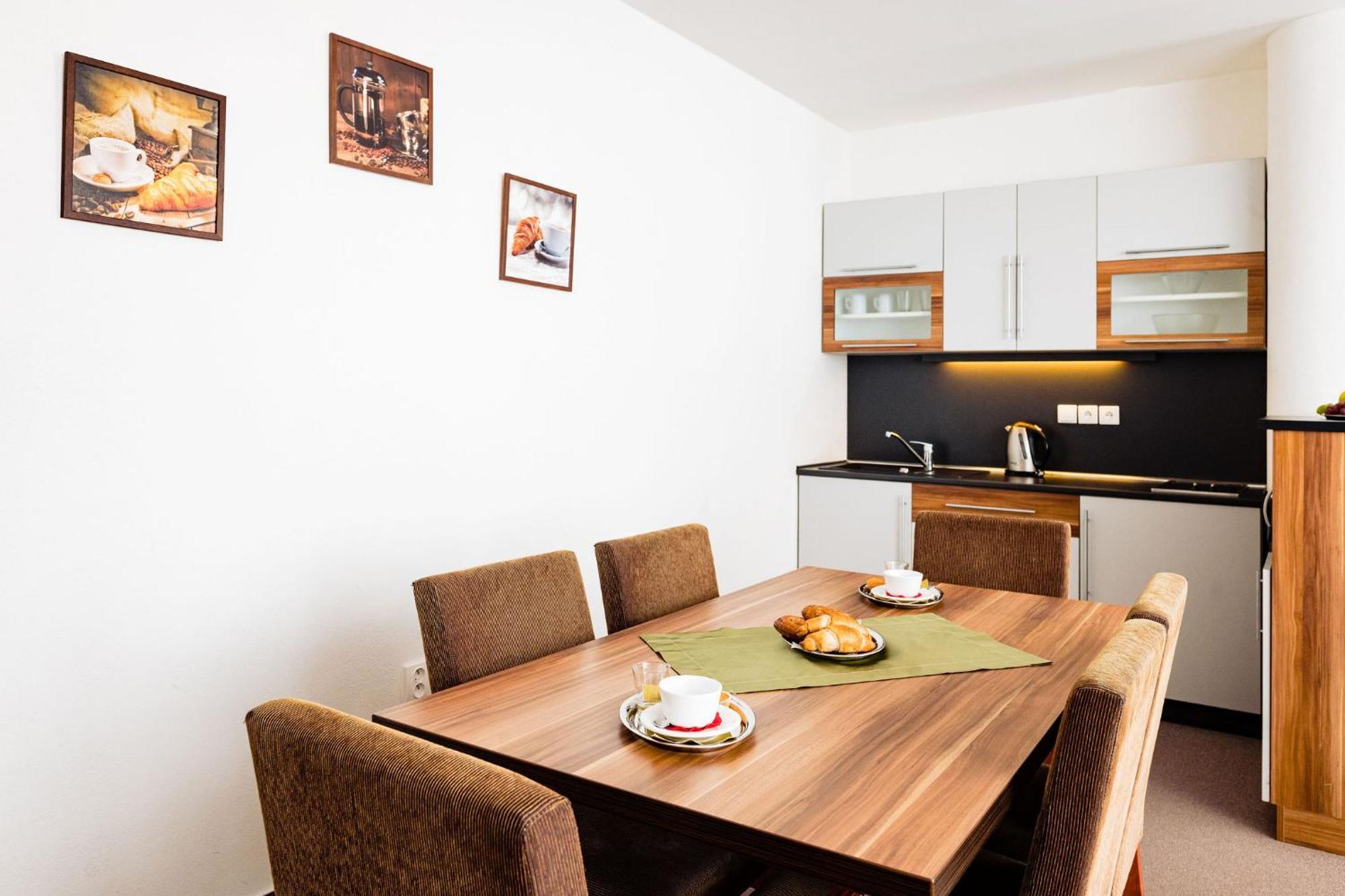 Vysoké Tatry Apartmanovy Dom Familia Smokovec מראה חיצוני תמונה